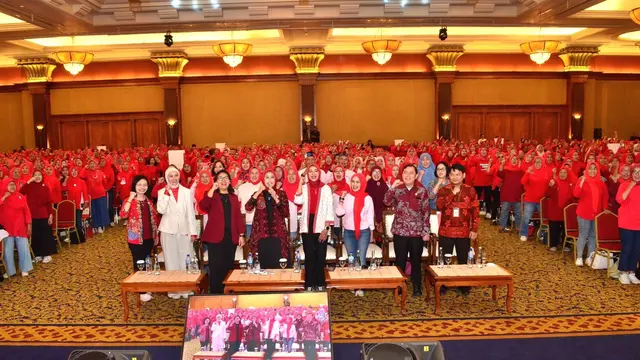 Pencegahan stunting memerlukan peran ibu dan ayah yang aktif. Edukasi tentang gizi seimbang dan pola asuh yang tepat akan mendukung anak tumbuh sehat, menciptakan generasi berkualitas di masa depan. (Foto: Ist)