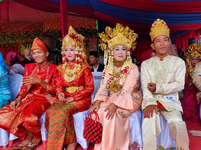 Senyum Semringah Ratusan Pasutri Peserta Nikah Massal Di Palembang Regional Liputan6 Com