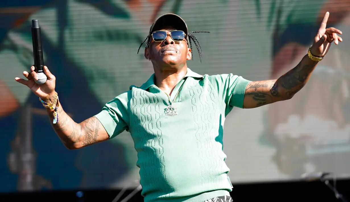Coolio tampil pada hari ketiga Riot Fest 2022 di Douglass Park, Chicago, Amerika Serikat, 18 September 2022. (Photo by Rob Grabowski/Invision/AP)