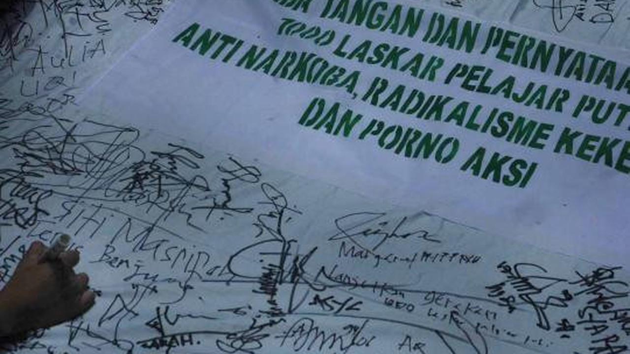 Tanda tangan tolak pornografi