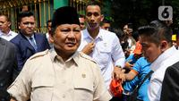 Prabowo dan Bill Gates meninjau langsung program MBG di salah satu ruang kelas SDN Jati 03, Jakarta. (Liputan6.com/Herman Zakharia)