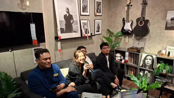 Terinspirasi Album Terbaru Danilla, Ruang Multifungsi Ini Tampil Minimalis dan Monokrom