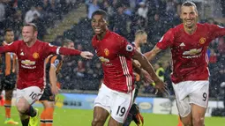 Striker muda Manchester United, Marcus Rashford, membuktikan dirinya layak berada di skuat Setan Merah asuhan Jose Mourinho. Bomber 18 tahun itu mencetak gol perdana musim ini sekaligus mengantar MU menang 1-0 atas Hull. (AFP/Lindsey Parnaby)