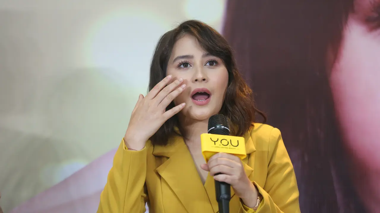 Makeup Prilly Latuconsina