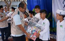 Tumbuh Sehat Menjadi Hebat, 100 Anak Ikuti Khitan Gratis YBM PLN UIT JBB