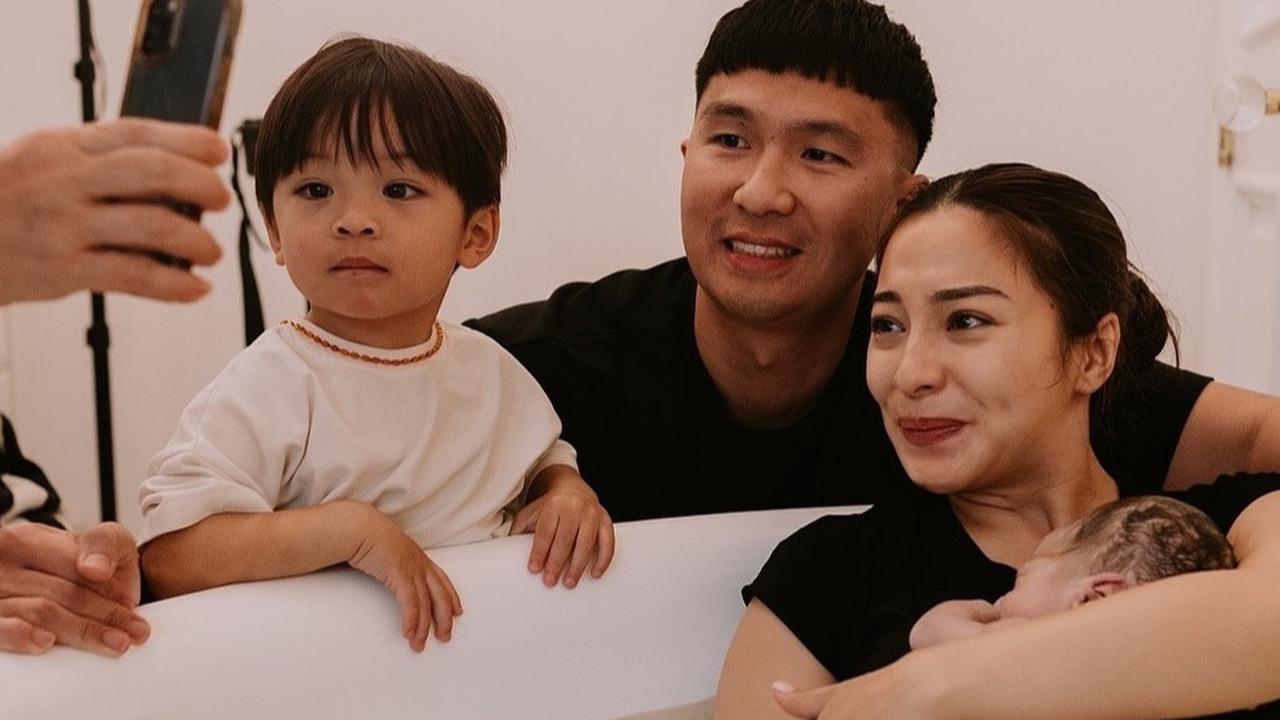 Ini Keuntungan Melahirkan secara Water Birth seperti Nikita Willy, Salah Satunya Aspek Kenyamanan