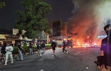 Tahukah Anda? Massa Bakar Dua Bus Polisi di Markas Gegana Jakarta Pusat, Picu Kerusuhan Lanjutan