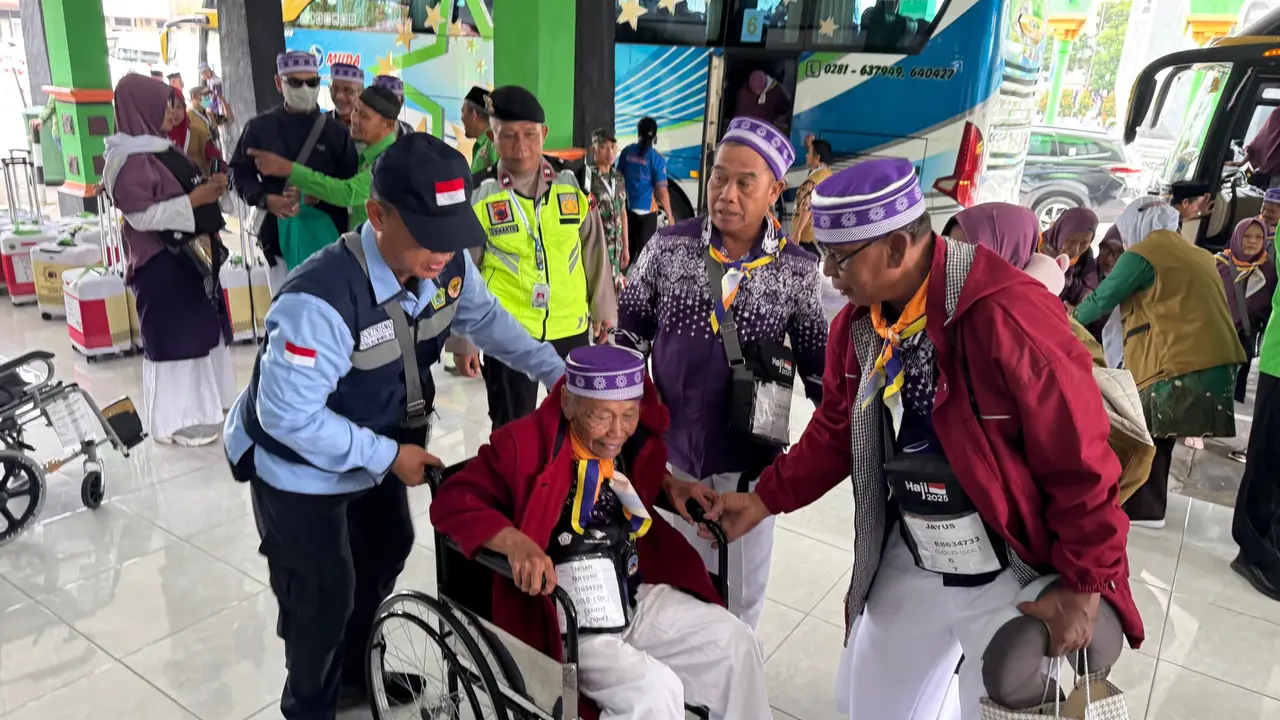 Jemaah calon haji Embarkasi Solo