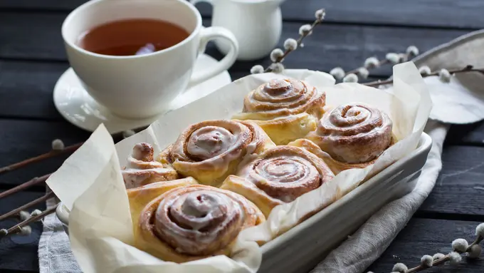 Cinnamon Roll Cream Cheese