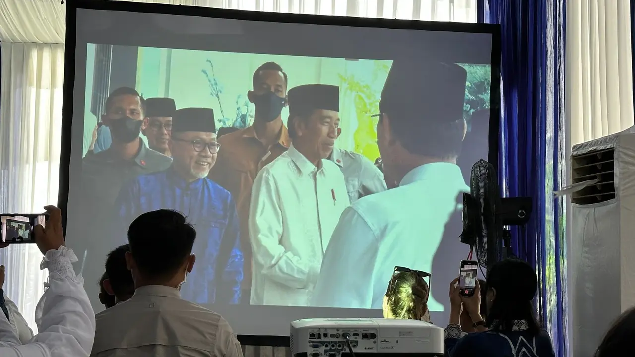 Presiden Jokowi saat berada di Kantor DPP PAN, Pancoran, Jakarta Selatan, Minggu (2/4/2023).