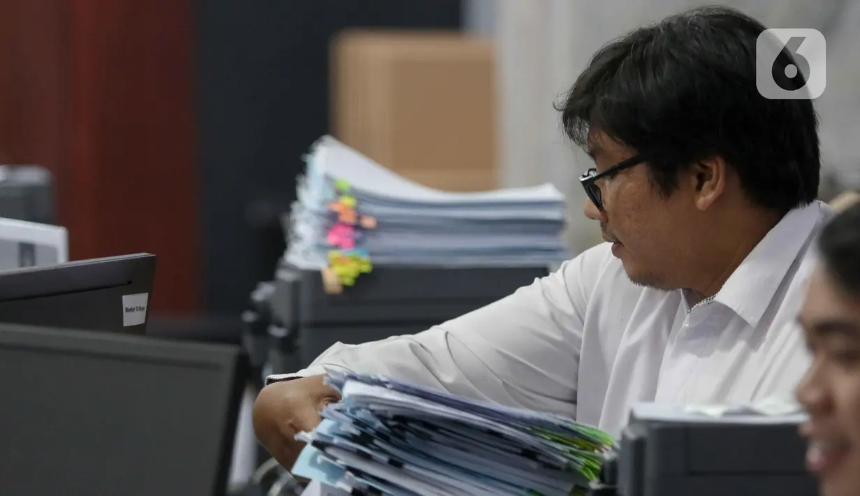 Sebelumnya, pada Senin 9 Desember 2024, Ketua Mahkamah Konstitusi (MK) Suhartoyo memastikan, tidak ada persoalan dalam tahapan pendaftaran perkara perselisihan hasil pemilihan gubernur, bupati, dan wali kota atau sengketa Pilkada 2024. (Liputan6.com/Herman Zakharia)