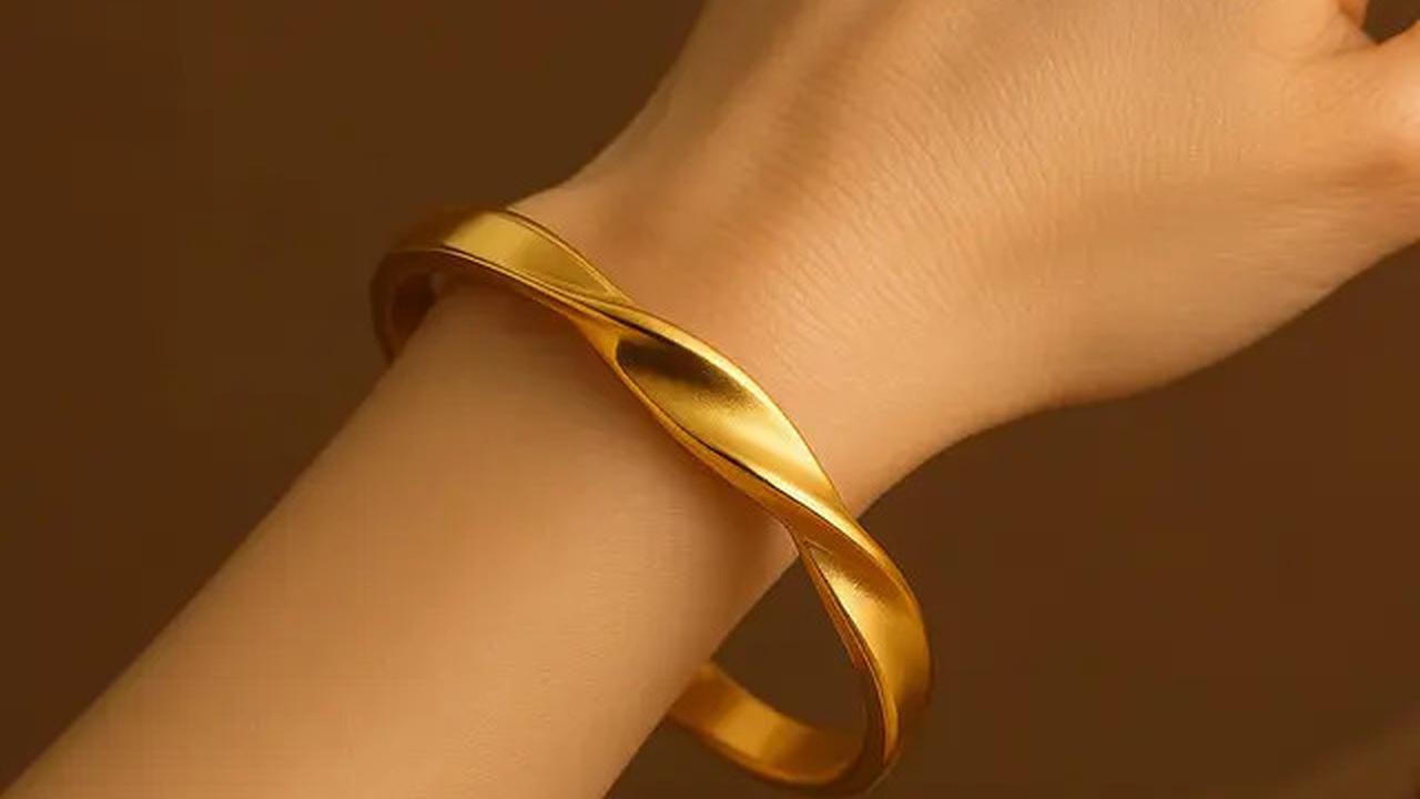 8 Desain Gelang Emas 24 Karat Kekinian 2025 yang Lagi Viral di Kalangan Ibu-Ibu