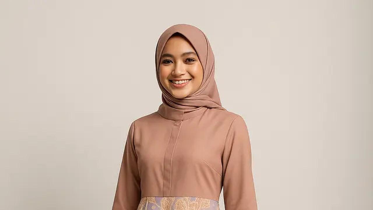 10 Model Gamis Batik Kombinasi Polos Kerah Shanghai 2025, Ini Padu Padan yang Bikin Wanita Stylish