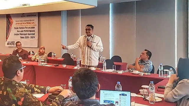 [Fimela] Artis Politik -Dede Yusuf
