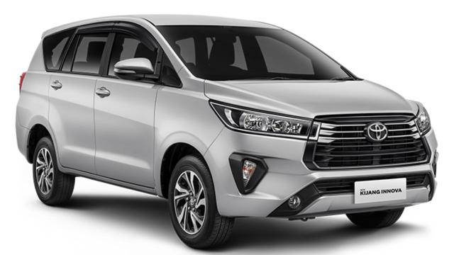 Tampilan depan Toyota Innova Reborn Diesel