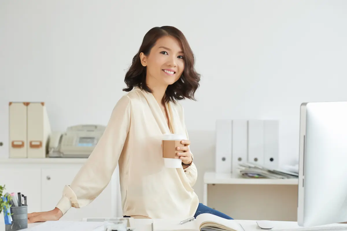 perempuan bekerja