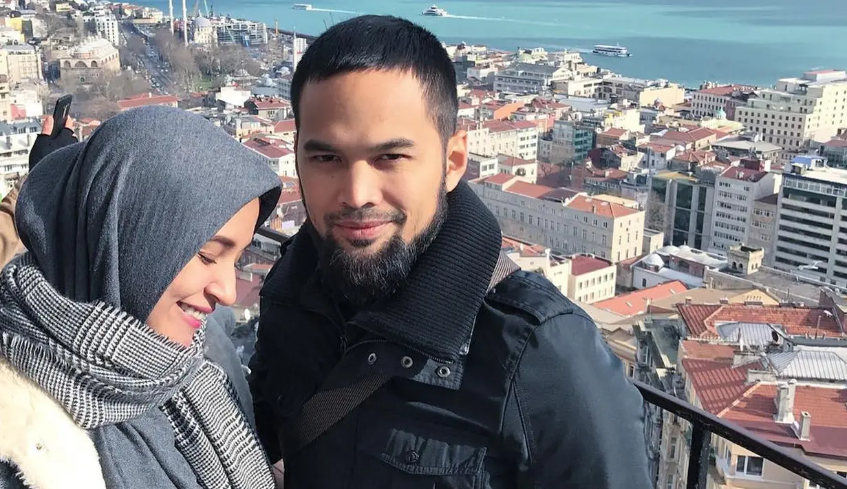 Selain itu, Shireen mengungkapkan bahwa seorang anak berhak mendapatkan nama yang baik dari orangtuanya. Ia juga memberikan semangat kepada para orang tua, terutama wanita-wanita yang sedang mengandung. (Instagram/shireensungkar)