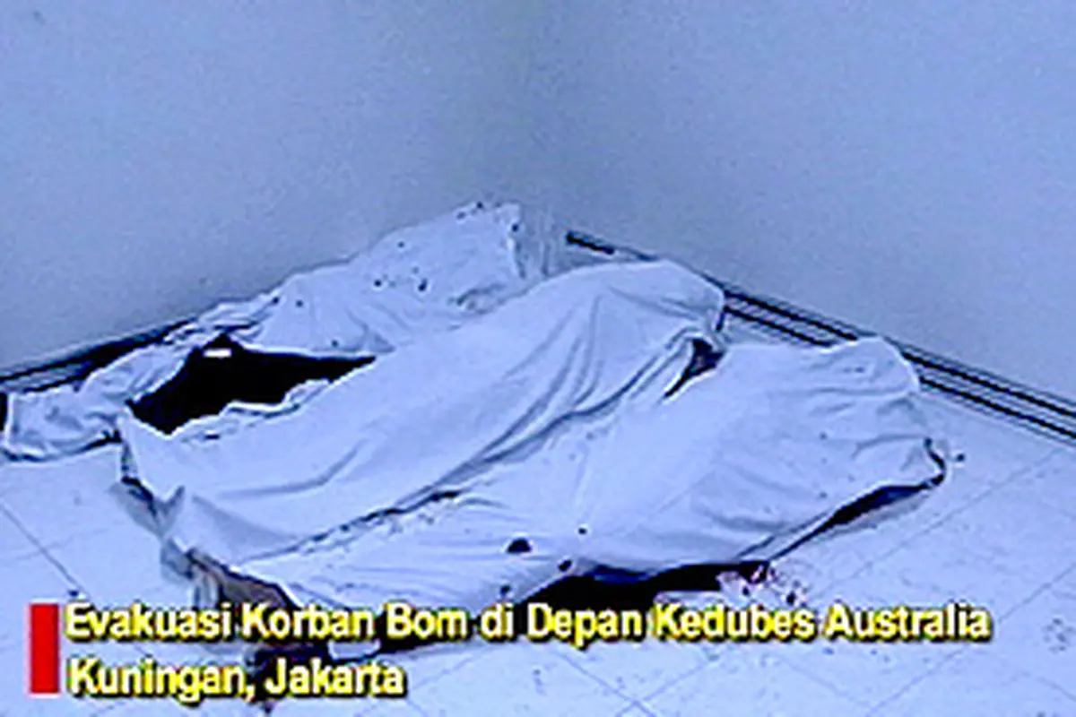 090904bBomMMCKorban3.jpg
