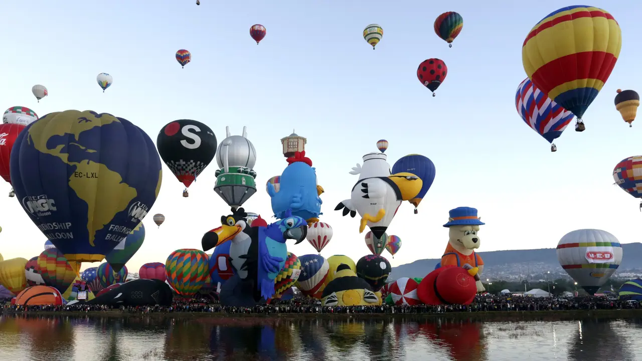 20161121-Festival-Balon-Udara-AFP1