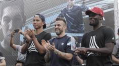 Bintang liga 1, Michael Essien, Paulo Sergio dan Achmad Jufriyanto menghadiri turnamen Adidas Tango League di Senayan City, Jakarta, Minggu (13/8/2017). Acara ini merupakan bagian dari peluncuran sepatu anyar Adidas. (Bola.com/M Iqbal Ichsan)