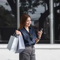 Kurasi 12.12 yang Selektif dan Berkelas dari Fimela Essentials x LagiDiskon./Copyright depositphotos.com/wichayada69