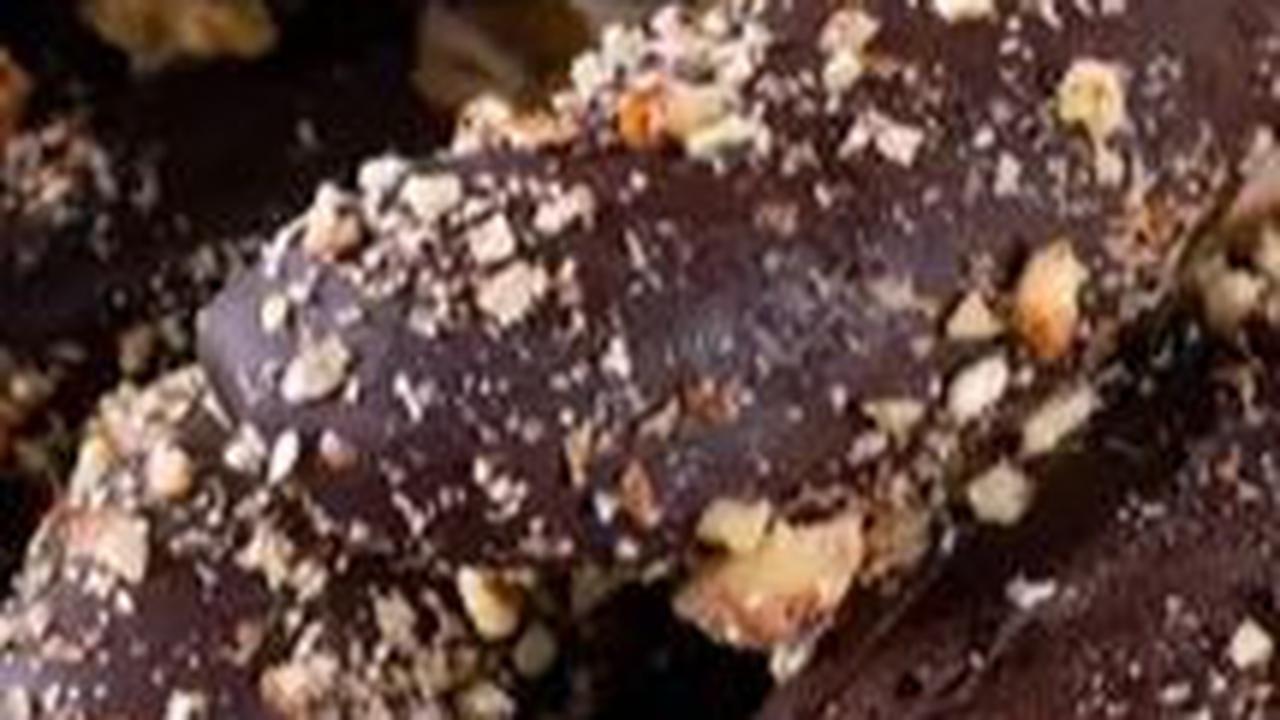 7 Resep Es Pisang Cokelat yang Enak dan Segar, Cocok untuk Takjil