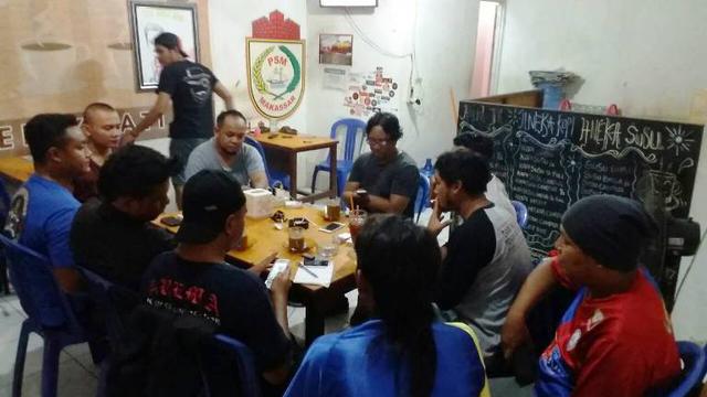 The Maczman-Aremania