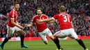 Daley Blind mencetak gol pertama Manchester United saat mengalahkan Liverpool 3-1 dalam lanjutan Liga Premier Inggris di Stadion Old Trafford, Inggris. Sabtu (12/9/2015). (Action Images via Reuters/Carl Recine)