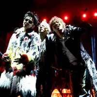 Intip gaya busana G-Dragon saat BIGBANG manggung di Coachella 2026 (Photo by Frazer Harrison / GETTY IMAGES NORTH AMERICA / Getty Images via AFP)