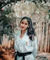 Wanita berusia 25 tahun ini juga dikenal sebagai atlet karate yang sudah memegang sabuk hitam. Sejak tahun 2010, Claresta Taufan sudah menorehkan banyak prestasi dengan menyabet juara 1 dalam berbagai pertandingan. (Instagram/clarestaufan).