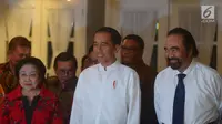 Presiden RI, Joko Widodo bersama Ketum PDIP Megawati Soekarno Putri dan Ketum Partai Nasdem Surya Paloh bersiap mendeklarasikan Calon Cawapres di Pilpres 2019, Jakarta, Kamis (9/8). Jokowi resmi menggandeng Ma'ruf Amin. (Merdeka.com/Imam Buhori)