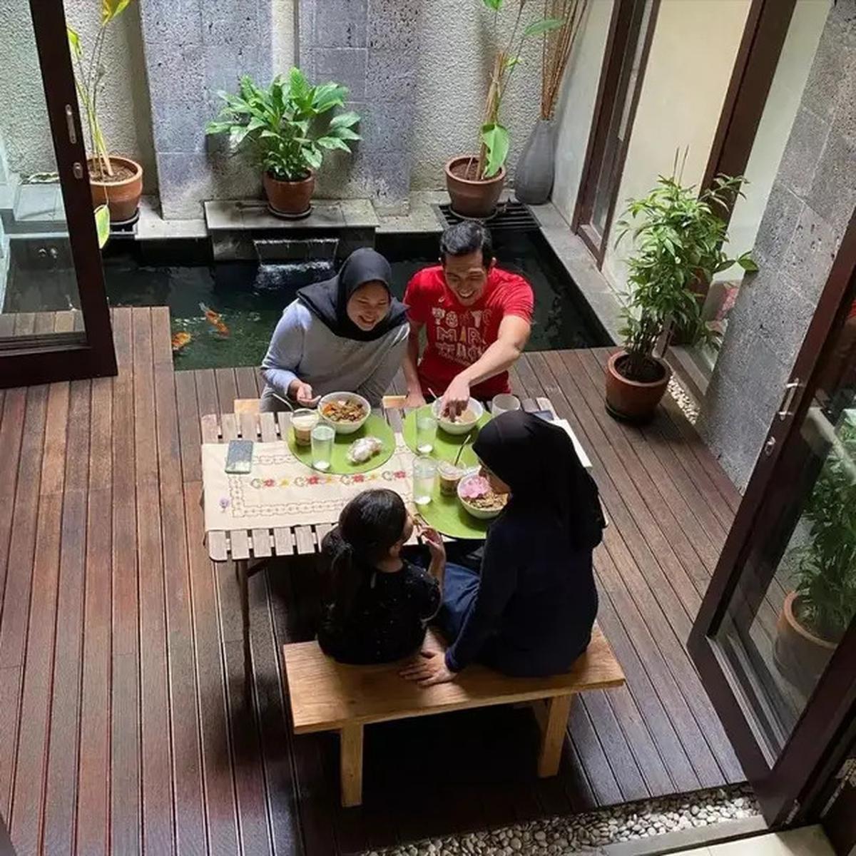 Potret Dapur Rumah Mewah dan Nyaman Adrian Maulana, Inspirasi Model Desain Modern