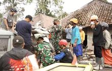 TNI Perkuat Penanganan Erupsi Semeru di Lumajang, Pastikan Bantuan Tepat Sasaran