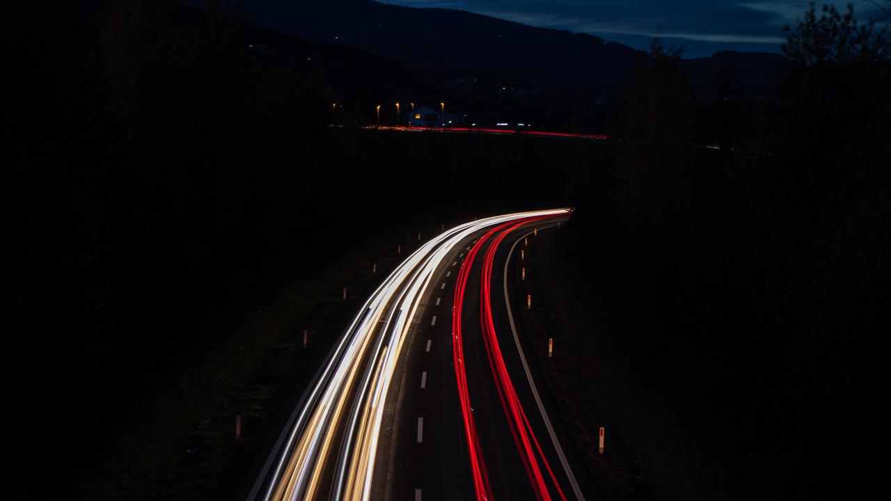 [Fimela] ilustrasi jalan tol