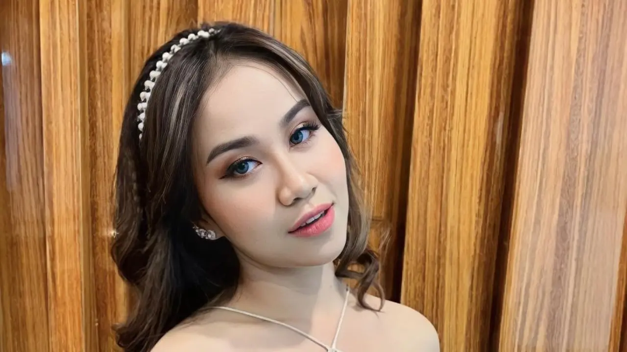 Mayang adik Vanessa Angel. (Foto: Dok. Instagram @maayang.lucyana)