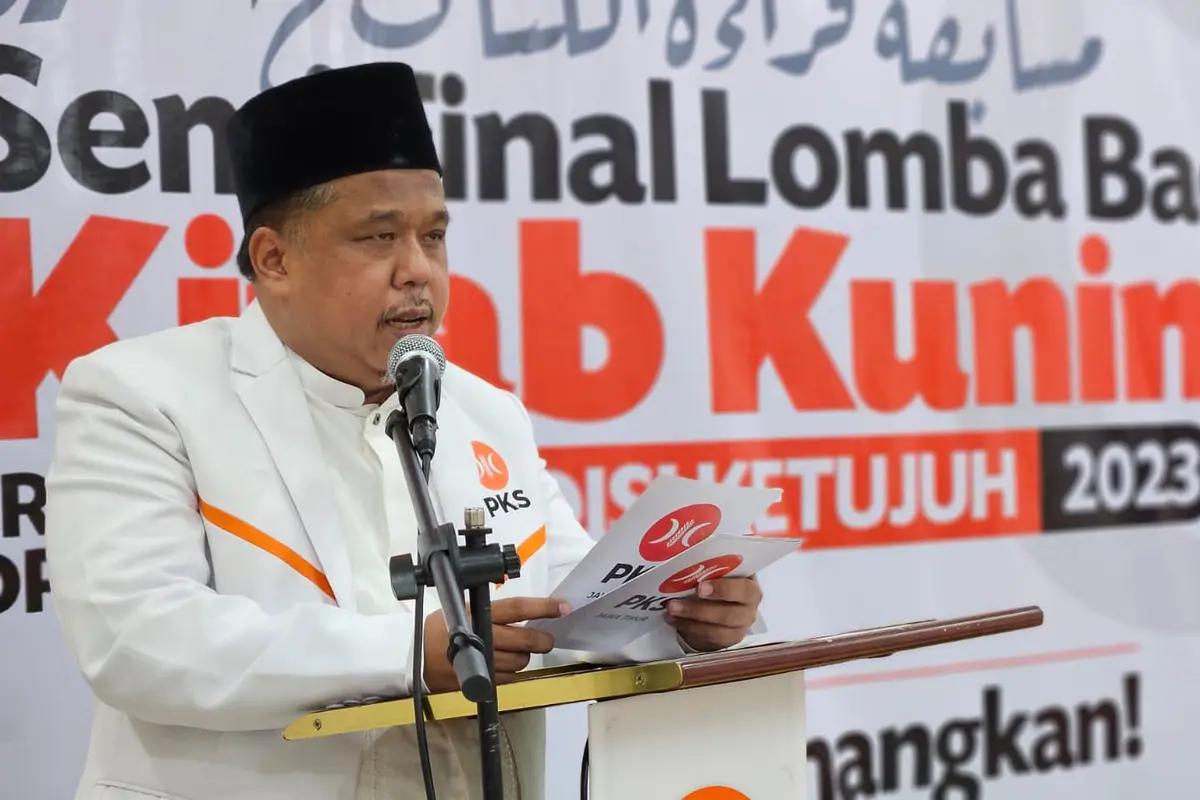 Ketua DPW PKS Jatim, Irwan Setiawan hadir di Semi Final LBKK 2023 yang digelar Fraksi PKS DPRD Provinsi Jawa Timur. (istimewa).
