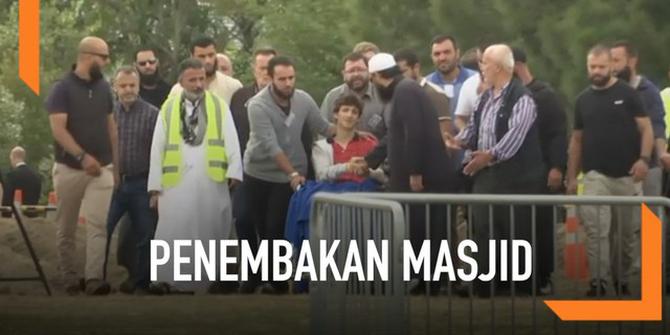 VIDEO: Korban Tewas Penembakan Masjid Mulai Dimakamkan