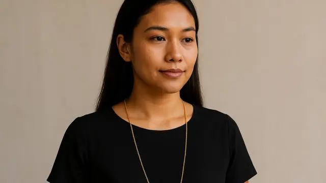 Model Kalung Emas Rantai Polos Terbaru 2025/via AI