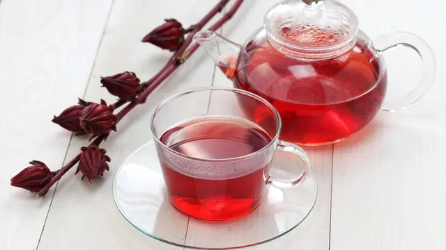 5 Teh Herbal Ampuh untuk Meredakan Jerawat Secara Alami