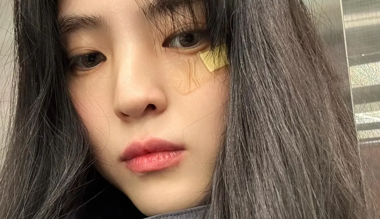 <p>Saat ini tindikan itu telah dilepas karena beberapa alasan. "Tapi saya sudah melepas semuanya sekarang. Saya menginginkannya, jadi saya menindiknya, dan sekarang saya sudah selesai menggunakannya." (Foto: Instagram/ xeesoxee)</p>