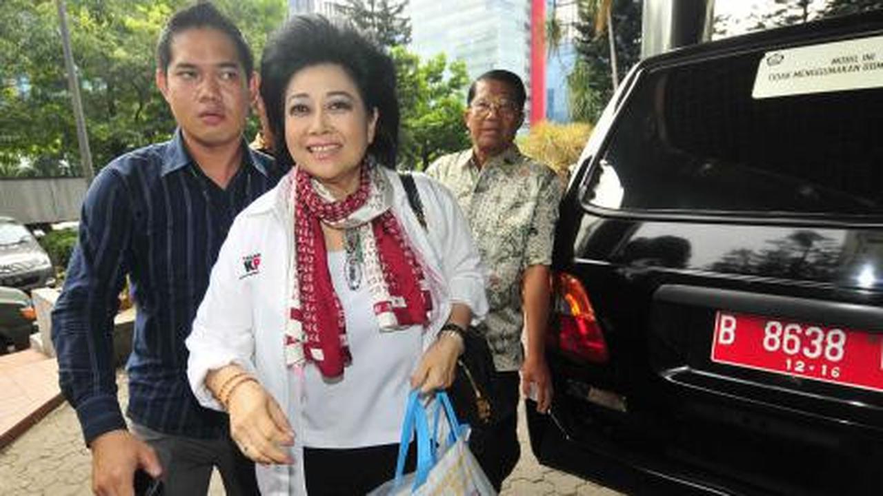 Hartati Murdaya dan Amran Batalipu saling bersaksi