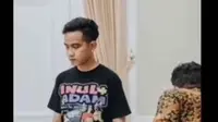 Gibran Rakabuming Pakai Kaus Bergambar Wajahnya dan Adam Suseno sebelum Midodareni Kaesang Pangarep. (instagram.com/inul.d)