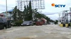 Longsor mulai terjadi setelah Samarinda diguyur hujan selama tiga hari berturut-turut.