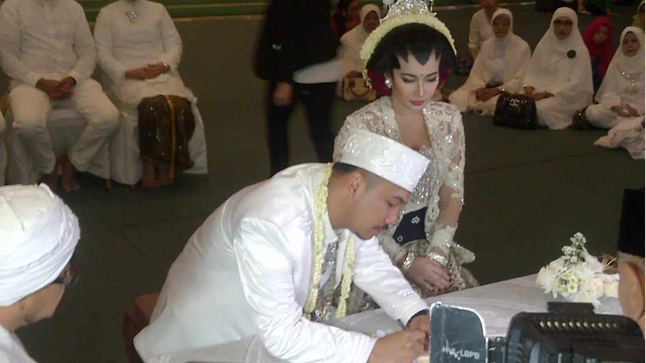 Sah, Ratu Felisha Resmi Jadi Istri Pengacara