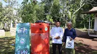 Santri Dukung Ganjar memberikan bantuan berupa Tandon Air ke Pondok Pesantren Darussuada yang berlokasi di Jalan Sungai Jawa, Kecamatan Sungai Ambawang, Kabupaten Kubu Raya, Kalimantan Barat. (Ist)