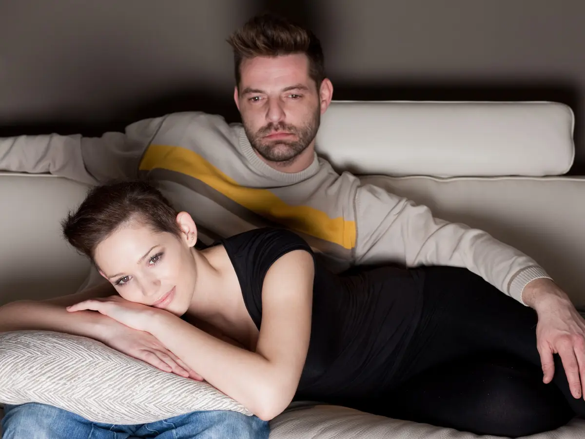 Menonton Film Porno Bersama Istri? Ini Manfaatnya - Health Liputan6.com