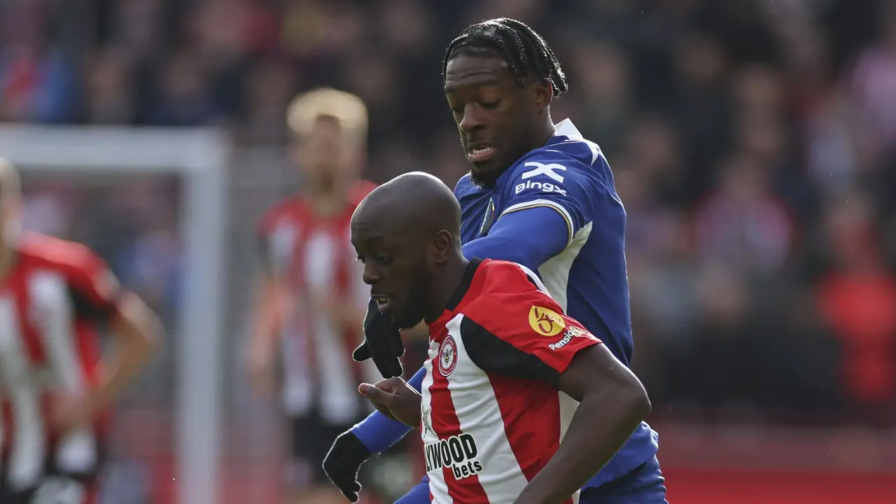 Yoane Wissa dan Axel Disasi - Brentford Vs Chelsea di Premier League 2023/2024