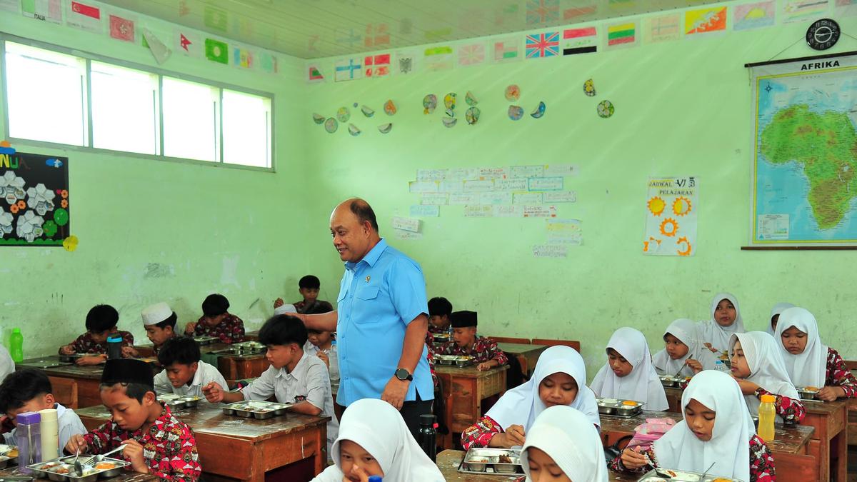 Kepala BGN Minta SPPG Masak Menu MBG Pakai Air Galon Cegah Keracunan Berulang