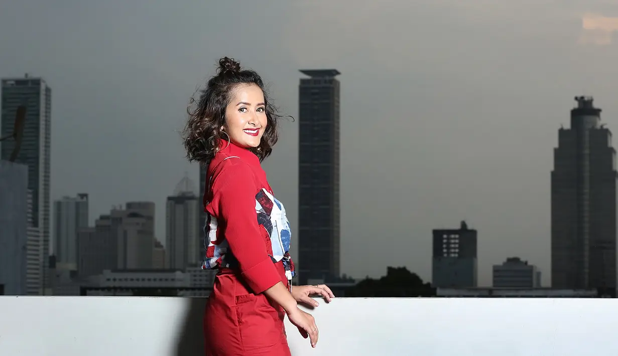 Demi membuat kejutan, Widi diam-diam curi waktu tanpa sepengetahuan suami untuk menggarap projectnya ini. Ia terpaksa membocorkannya karena ketahuan sebelum jadi saat sudah berjalan dua minggu. (Bambang E Ros/Bintang.com)