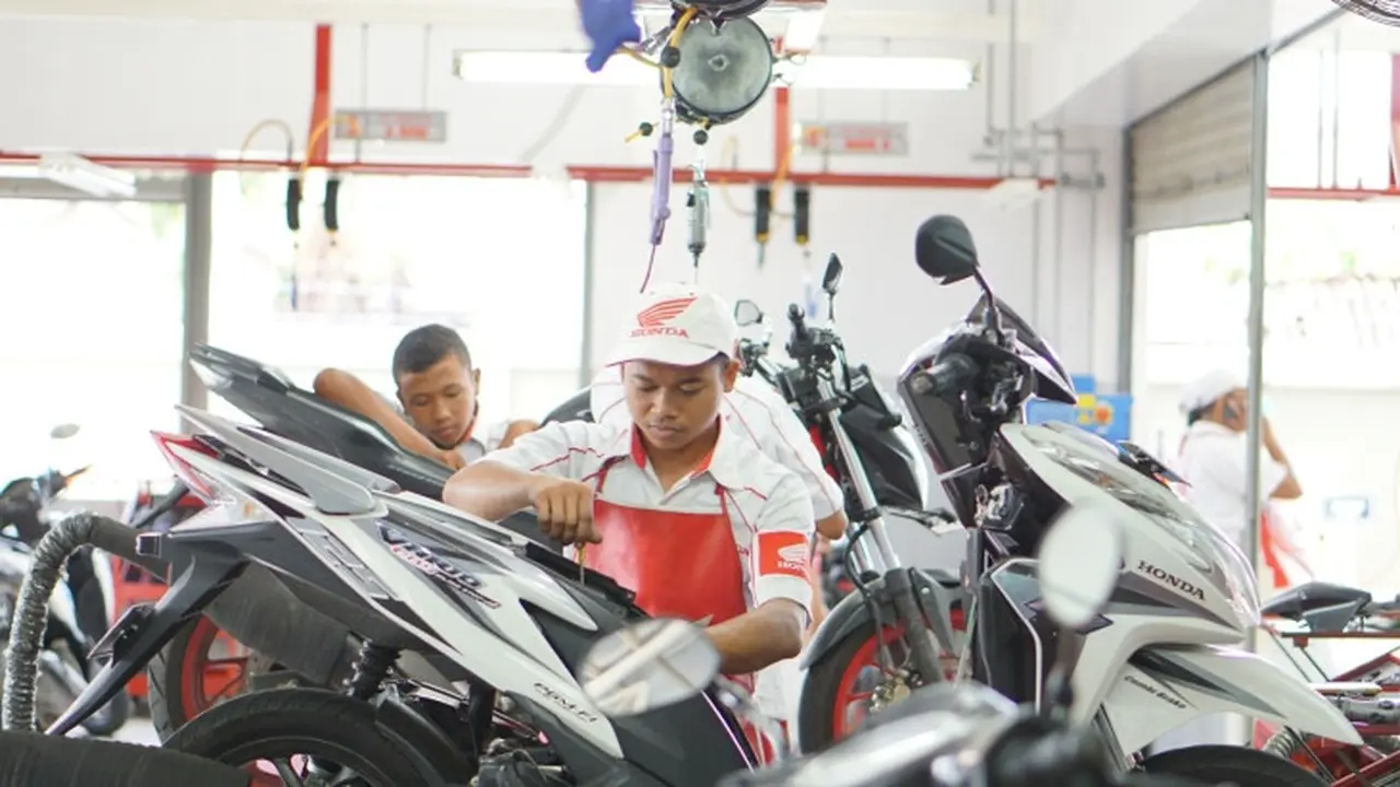 Servis Sepeda Motor Honda gratis